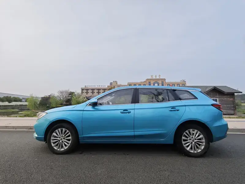 2020 Roewe Ei5 с пробегом 145 000 км