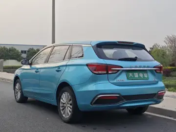 2020 Roewe Ei5 с пробегом 145 000 км