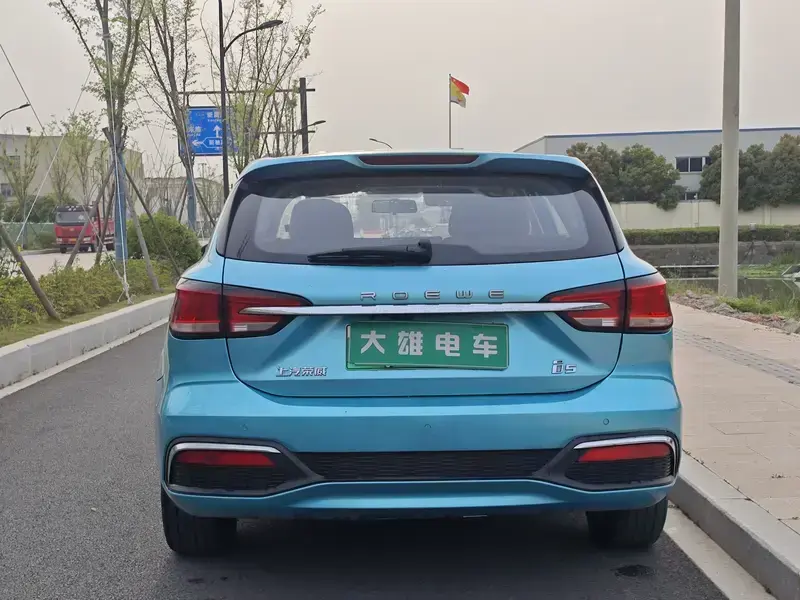 2020 Roewe Ei5 с пробегом 145 000 км