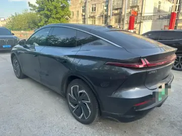 2023 Roewe Feifan R7 с пробегом 35 000 км