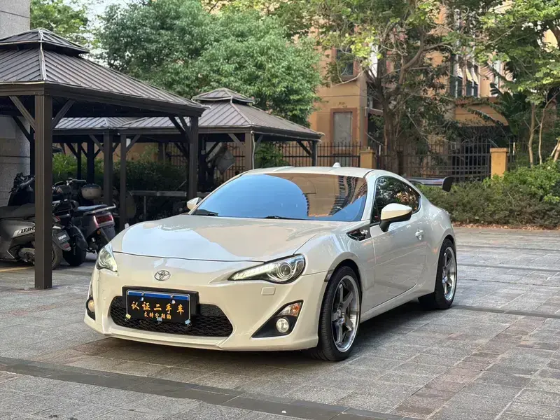2013 Toyota 86 с пробегом 120 000 км