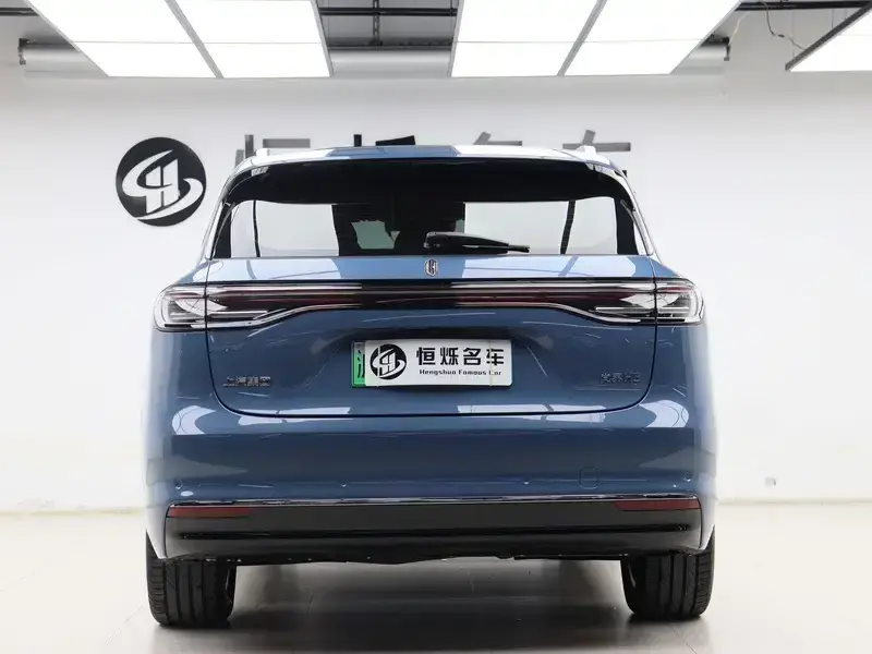 2025 Stelato SUV с пробегом 11 900 км