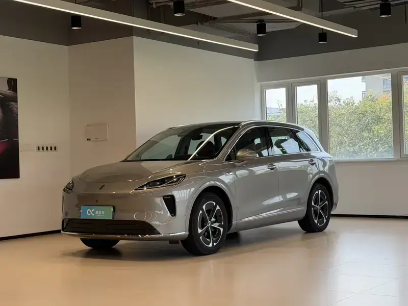 2025 Stelato SUV с пробегом 12 000 км