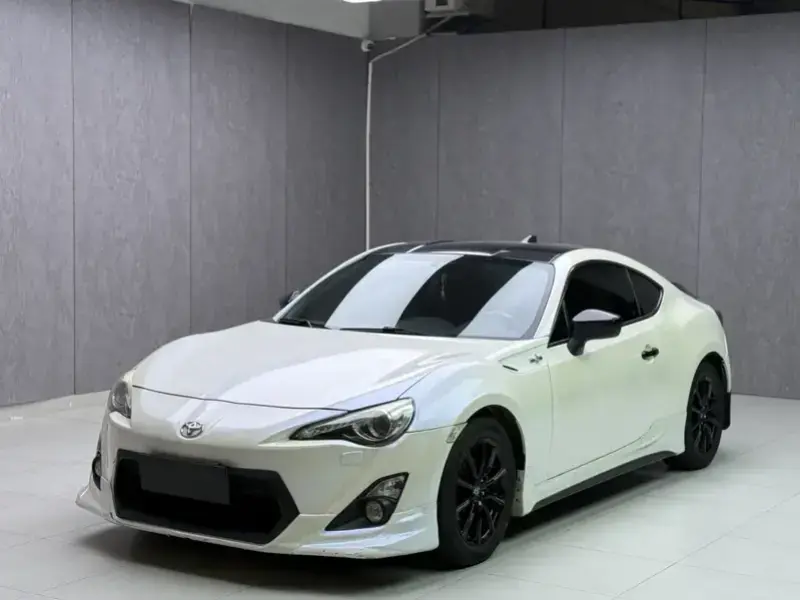 2013 Toyota 86 с пробегом 100 000 км
