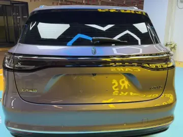 2026 Stelato SUV с пробегом 4 000 км