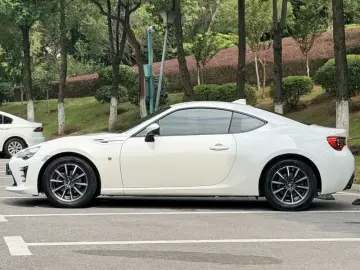 2017 Toyota 86 с пробегом 80 000 км