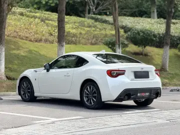 2017 Toyota 86 с пробегом 80 000 км