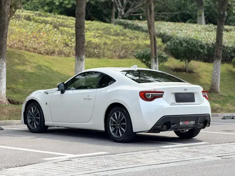 2017 Toyota 86 с пробегом 80 000 км