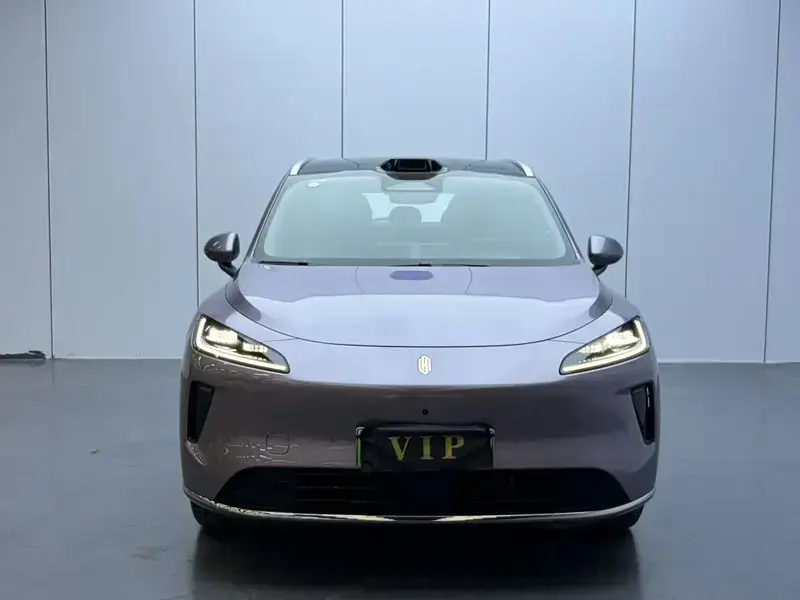 2025 Stelato SUV с пробегом 18 200 км