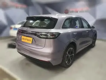 2025 Stelato SUV с пробегом 9 500 км