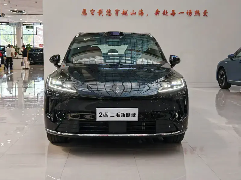 2025 Stelato SUV с пробегом 5 000 км