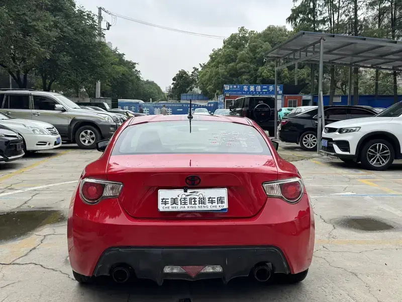 2013 Toyota 86 с пробегом 97 000 км