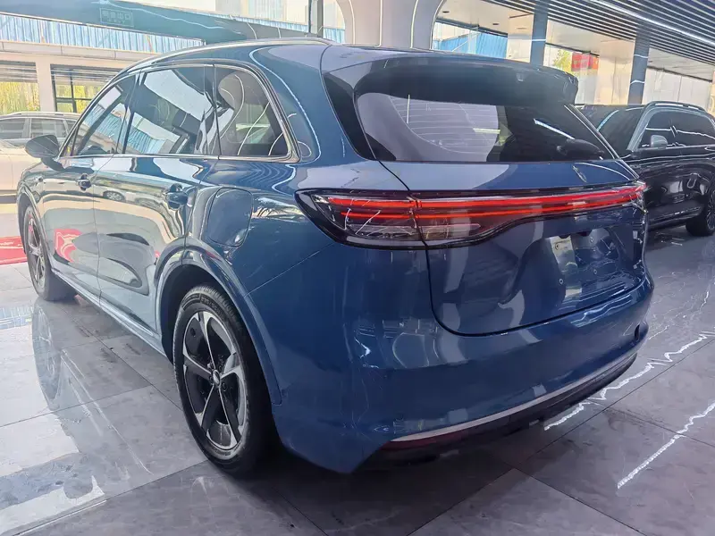 2026 Stelato SUV с пробегом 14 200 км