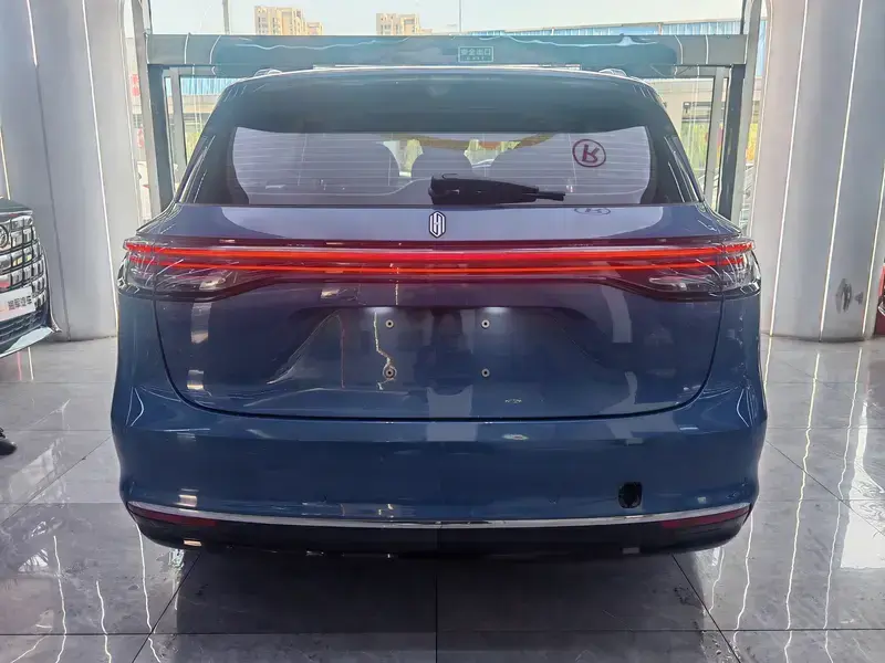 2026 Stelato SUV с пробегом 14 200 км