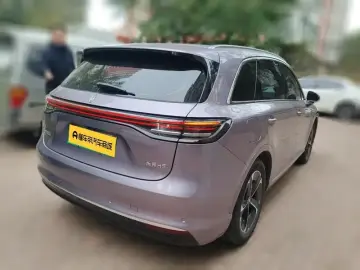 2025 Stelato SUV с пробегом 13 400 км