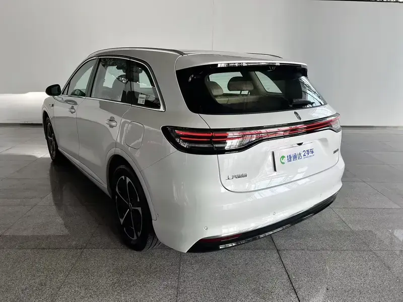 2025 Stelato SUV с пробегом 13 100 км