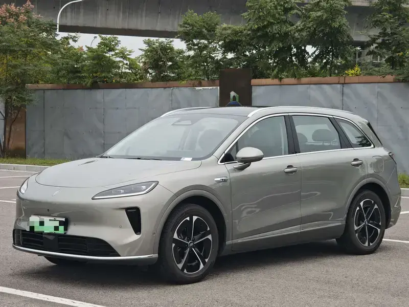 2025 Stelato SUV с пробегом 3 400 км