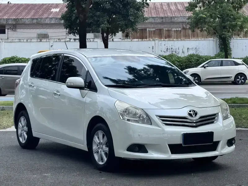 2011 Toyota E'Z с пробегом 119 000 км