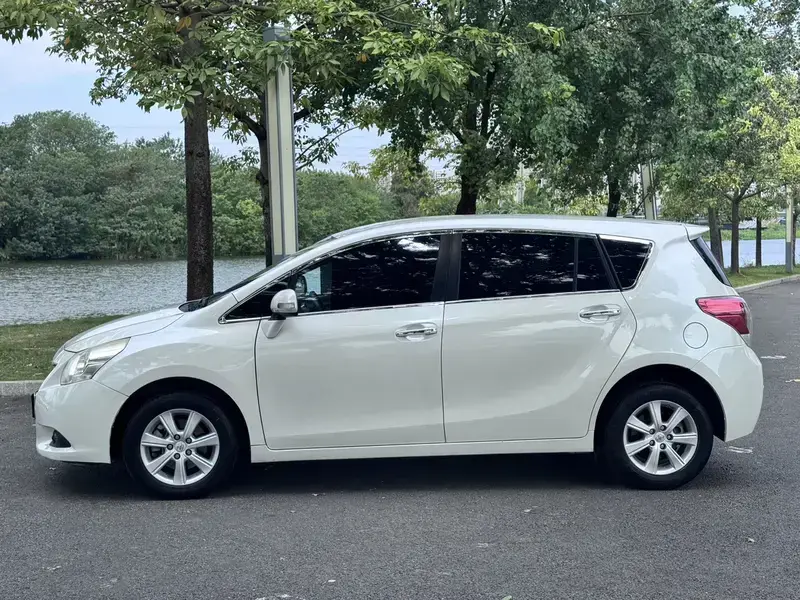 2011 Toyota E'Z с пробегом 119 000 км