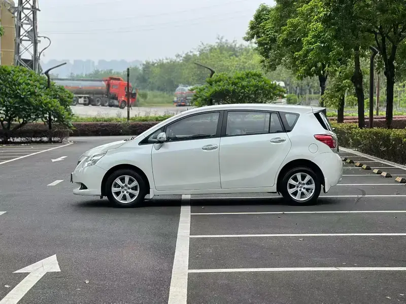 2011 Toyota E'Z с пробегом 153 000 км