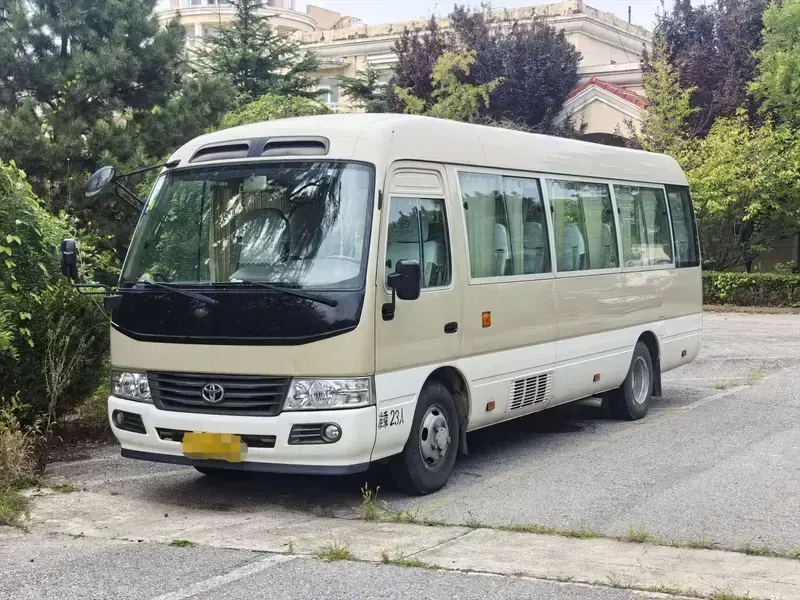 2015 Toyota Coaster с пробегом 145 000 км