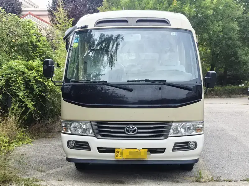 2015 Toyota Coaster с пробегом 145 000 км