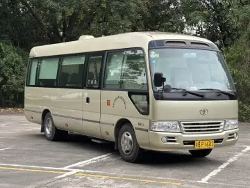 2010 Toyota Coaster с пробегом 45 000 км