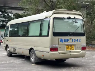 2010 Toyota Coaster с пробегом 45 000 км