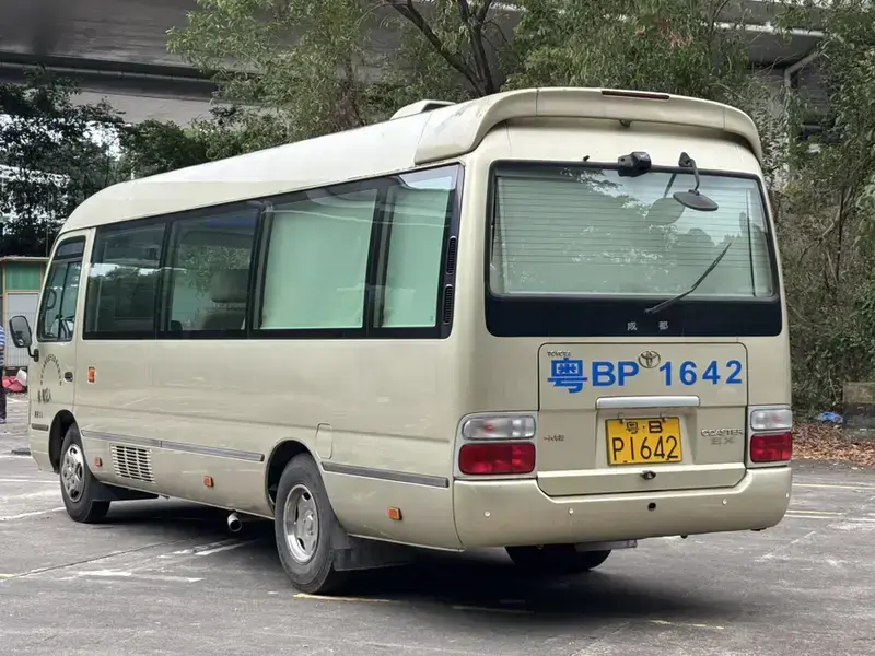 2010 Toyota Coaster с пробегом 45 000 км