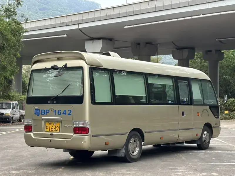 2010 Toyota Coaster с пробегом 45 000 км
