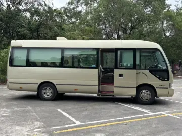 2010 Toyota Coaster с пробегом 45 000 км