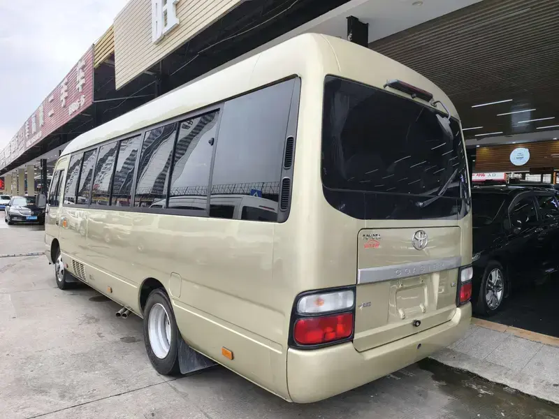2019 Toyota Coaster с пробегом 120 000 км