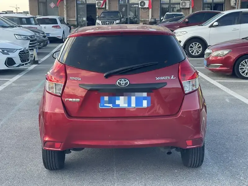 2014 Toyota Zelos с пробегом 117 000 км