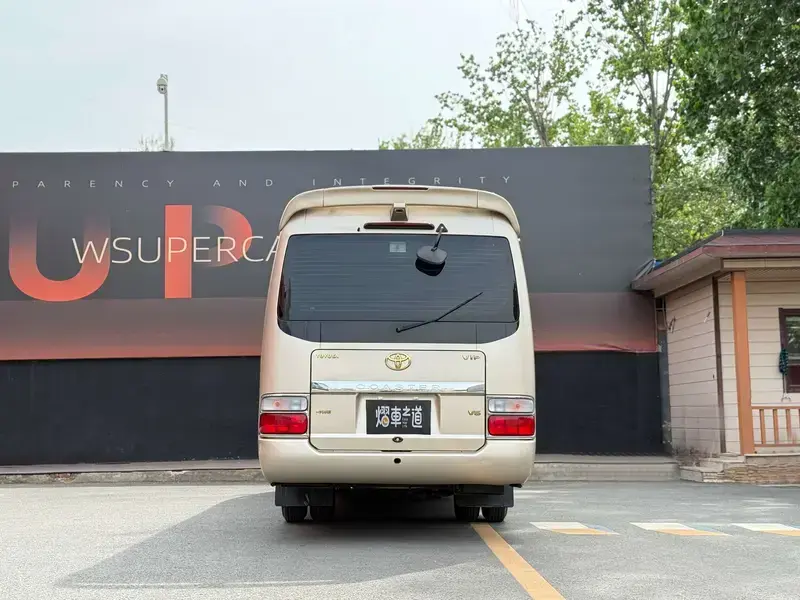2020 Toyota Coaster с пробегом 36 000 км