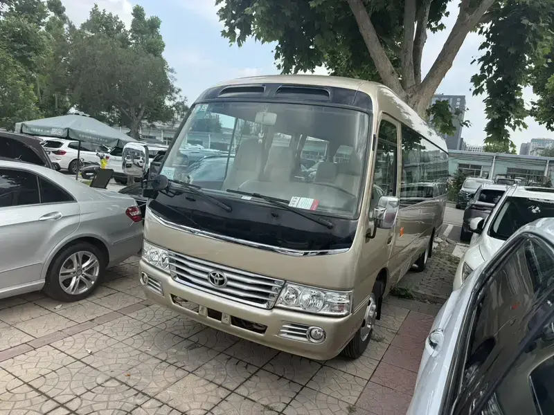 2013 Toyota Coaster с пробегом 90 500 км