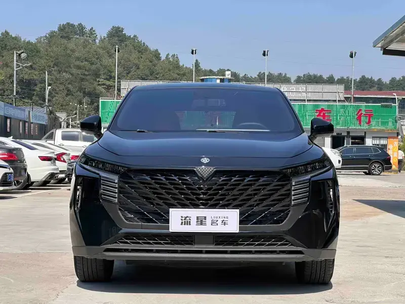 2022 Nissan Big V с пробегом 18 000 км