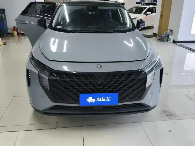 2022 Nissan Big V с пробегом 28 000 км