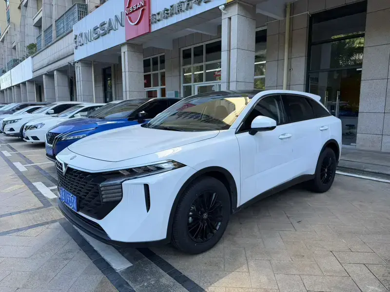 2023 Nissan Big V с пробегом 3 000 км
