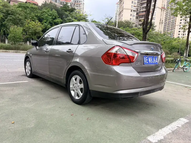 2013 Nissan D50 с пробегом 150 000 км