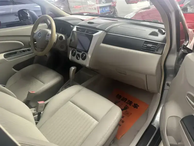2015 Nissan D50 с пробегом 120 000 км