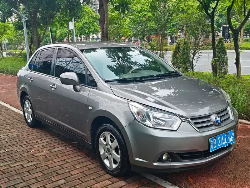 2013 Nissan D50 с пробегом 120 000 км