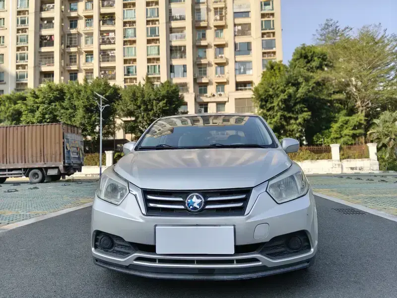 2015 Nissan D50 с пробегом 98 000 км