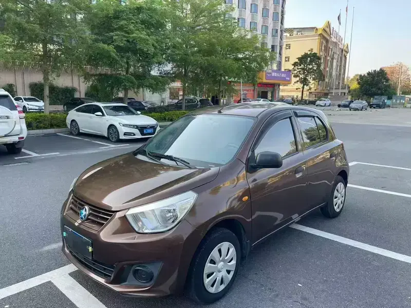 2014 Nissan R30 с пробегом 100 000 км