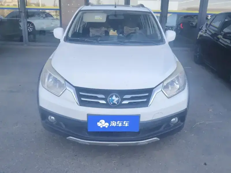 2015 Nissan R50X с пробегом 103 000 км