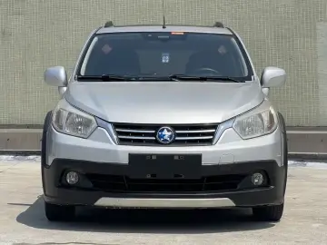 2013 Nissan R50X с пробегом 50 000 км