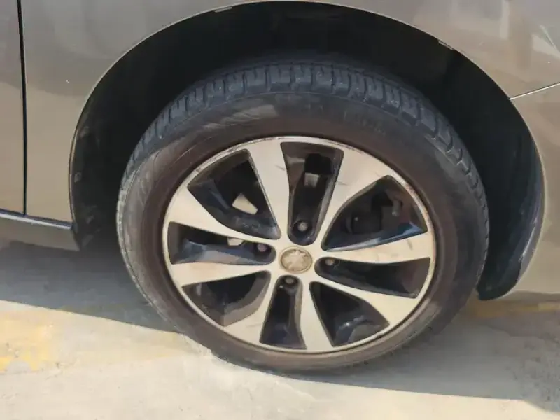 2017 Nissan M50V с пробегом 113 000 км