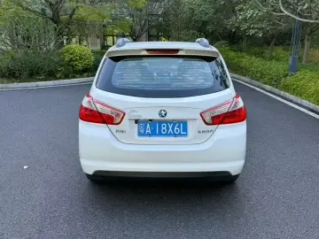 2014 Nissan R50 с пробегом 90 000 км
