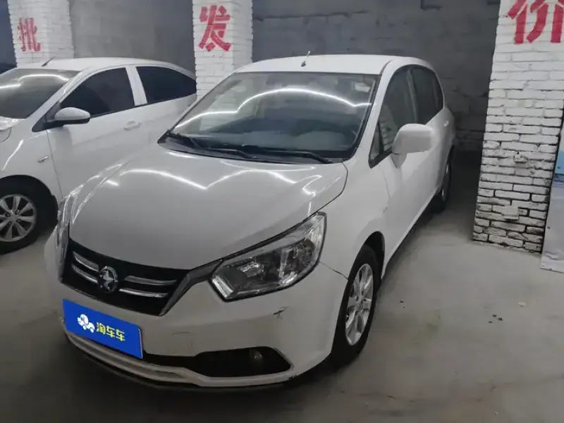 2015 Nissan R50 с пробегом 107 000 км
