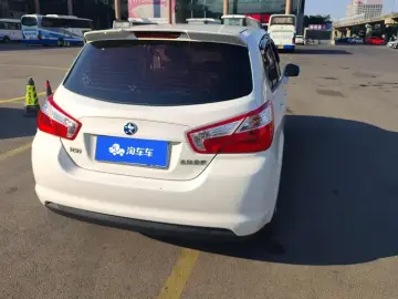 2015 Nissan R50 с пробегом 60 000 км