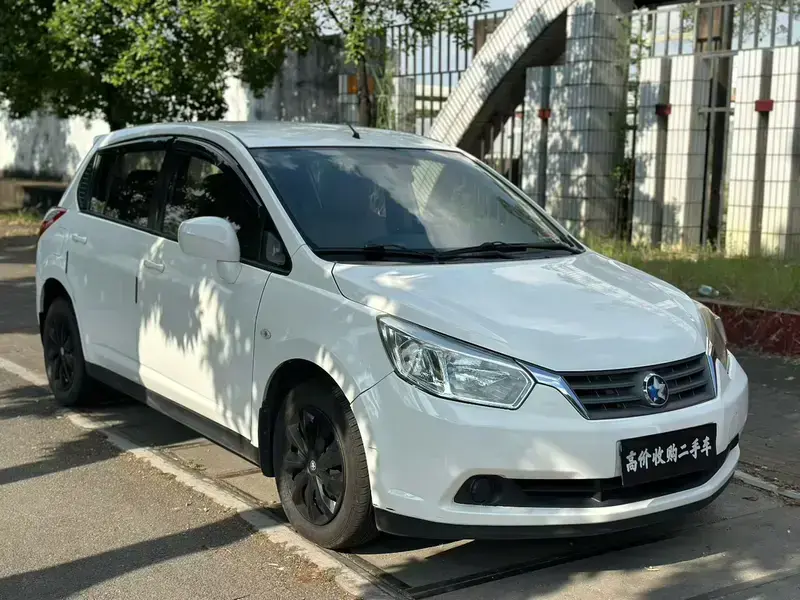 2013 Nissan R50 с пробегом 150 000 км